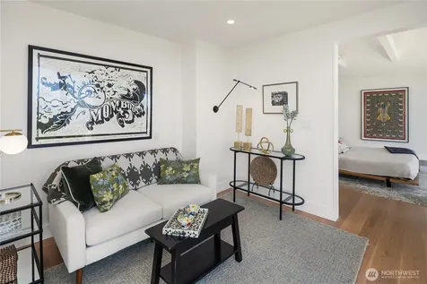 628 36th Avenue Seattle WA 98122