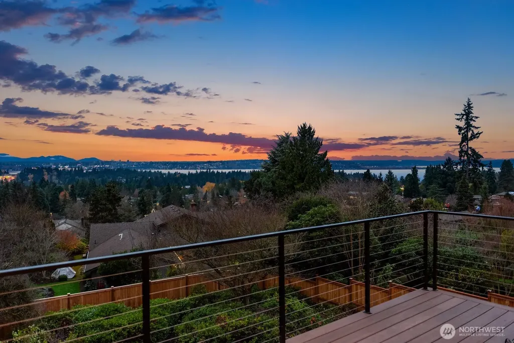 2627 96th Avenue NE Clyde Hill WA 98004