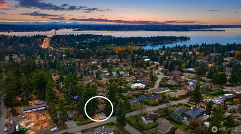 2627 96th Avenue NE Clyde Hill WA 98004