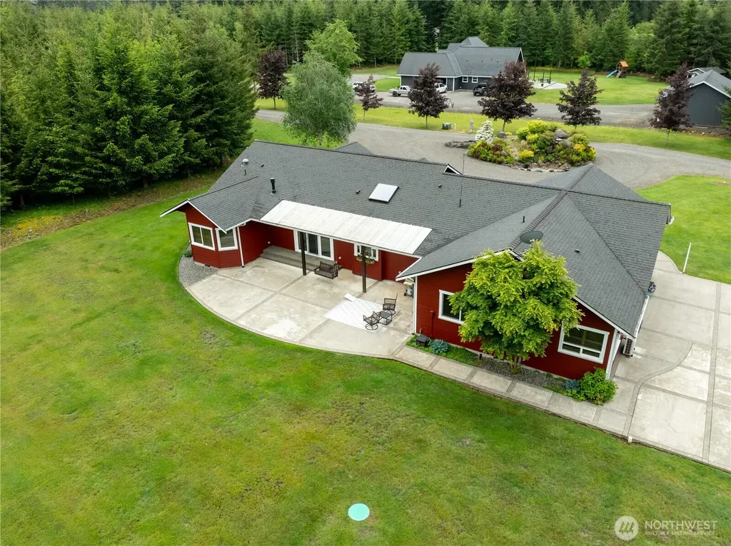 810 Big Pine Way Forks WA 98331