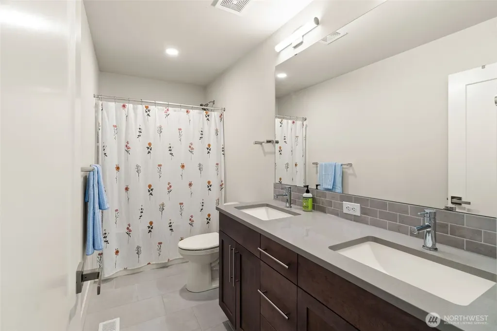 18804 14th Place W Lynnwood WA 98037