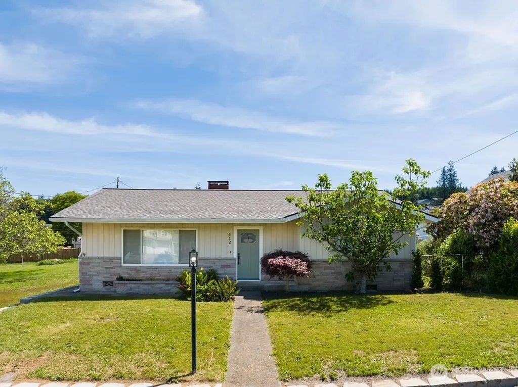 412 S 3rd Street Mccleary WA 98557