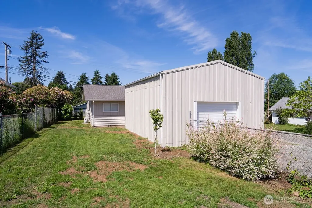 412 S 3rd Street Mccleary WA 98557