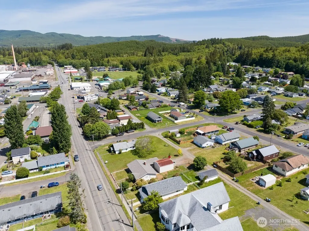 412 S 3rd Street Mccleary WA 98557