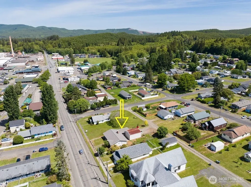 412 S 3rd Street Mccleary WA 98557