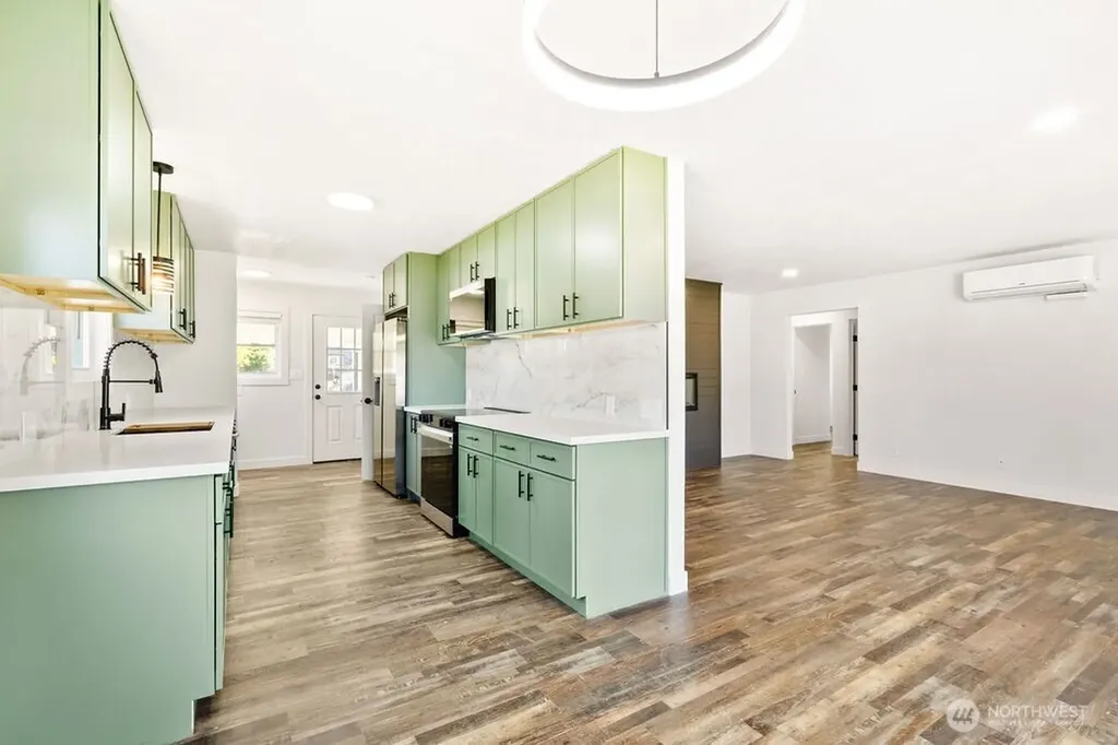 412 S 3rd Street Mccleary WA 98557