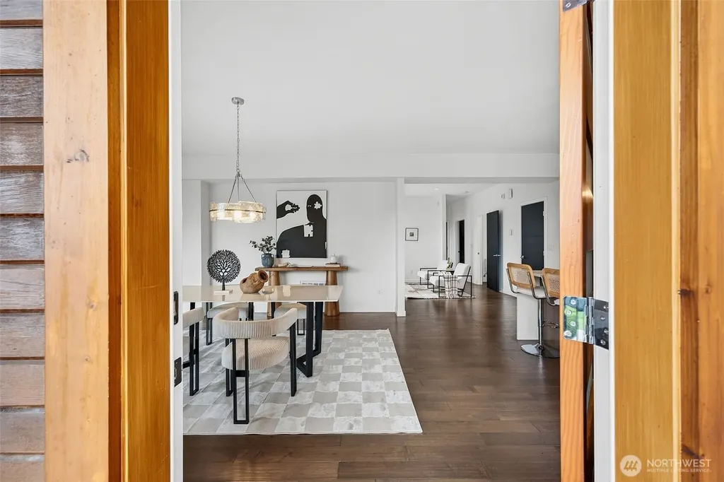 6320 36th Avenue SW Seattle WA 98126