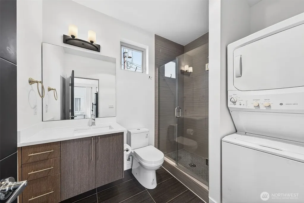 6320 36th Avenue SW Seattle WA 98126