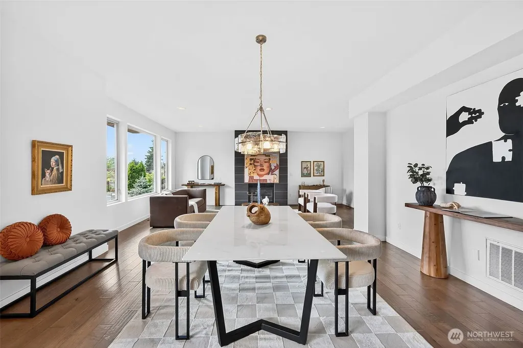6320 36th Avenue SW Seattle WA 98126