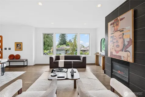 6320 36th Avenue SW Seattle WA 98126