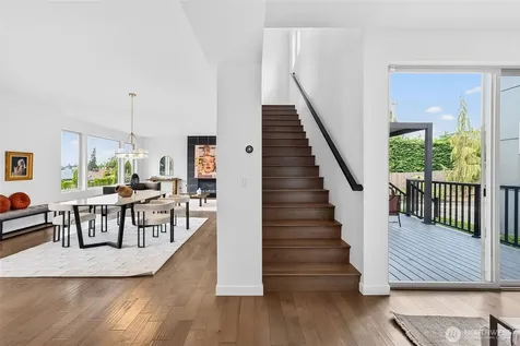 6320 36th Avenue SW Seattle WA 98126