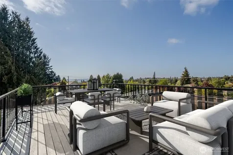 6320 36th Avenue SW Seattle WA 98126