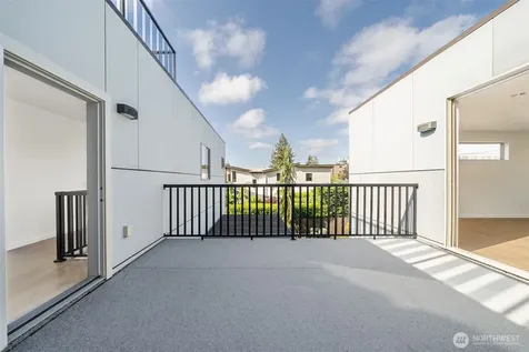 6320 36th Avenue SW Seattle WA 98126