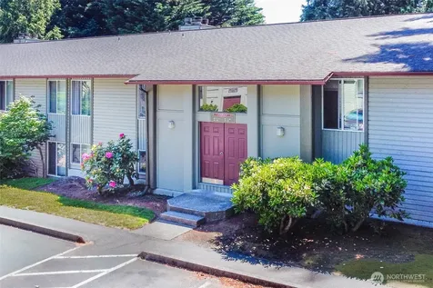 17515 151st Avenue SE Renton WA 98058