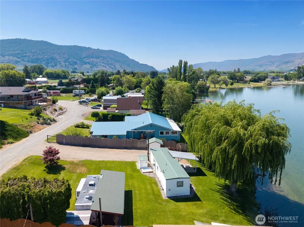 23 Lakeview Loop Oroville WA 98844