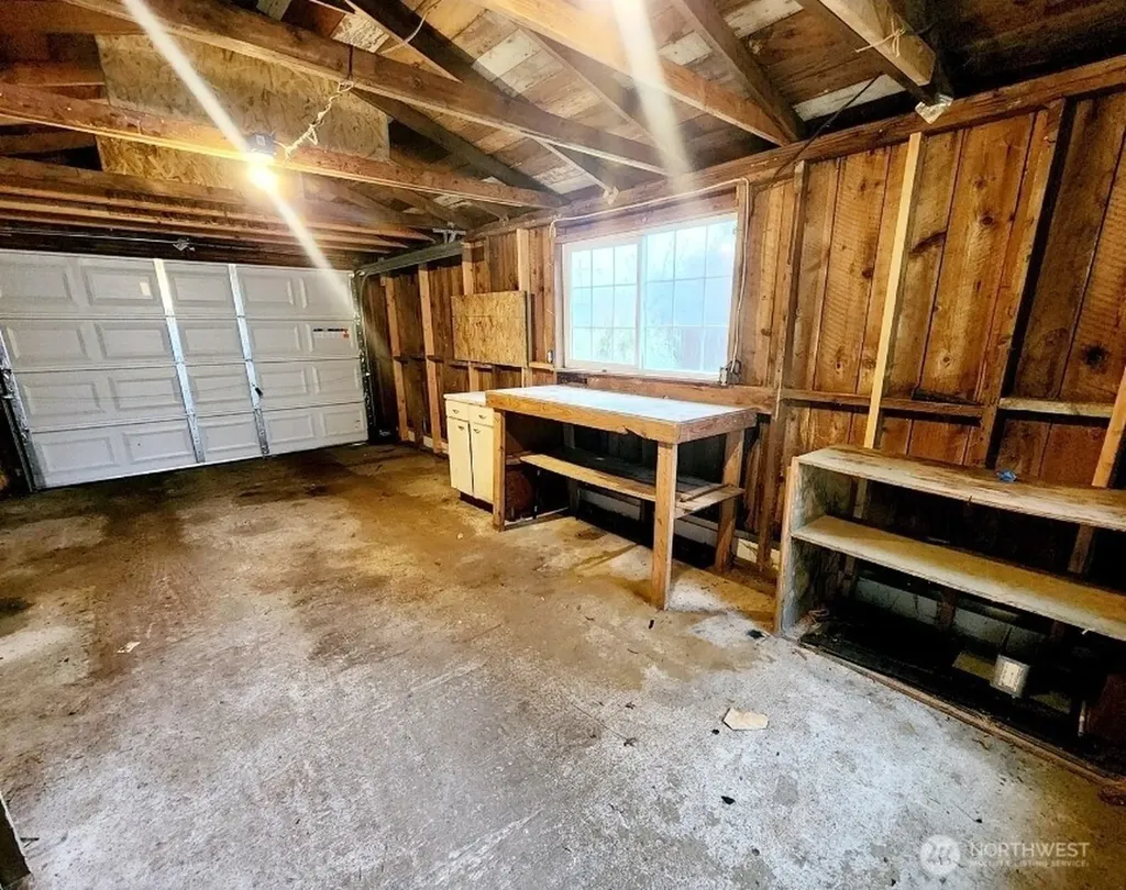 906 W Anderson Street Elma WA 98541