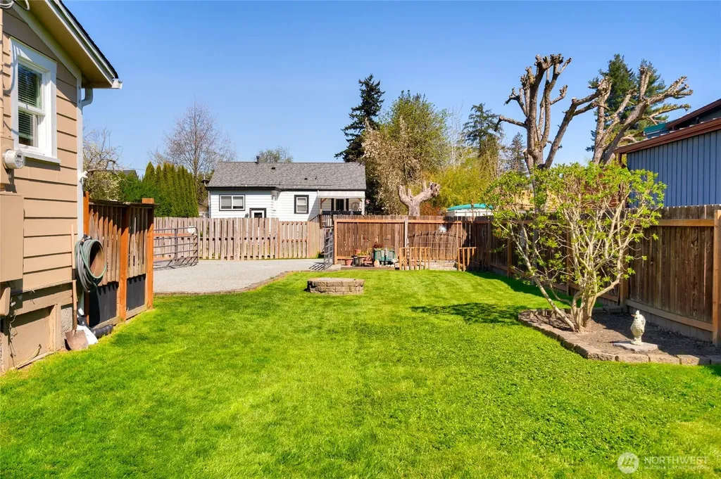 18447 W Lincoln Street Mount Vernon WA 98273