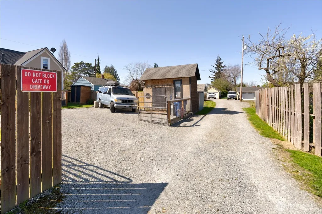 18447 W Lincoln Street Mount Vernon WA 98273