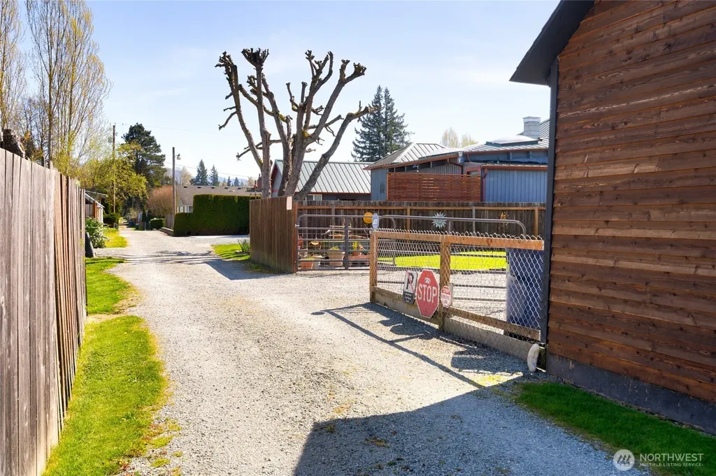 18447 W Lincoln Street Mount Vernon WA 98273