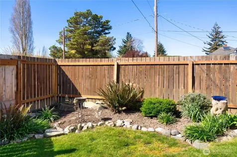 18447 W Lincoln Street Mount Vernon WA 98273