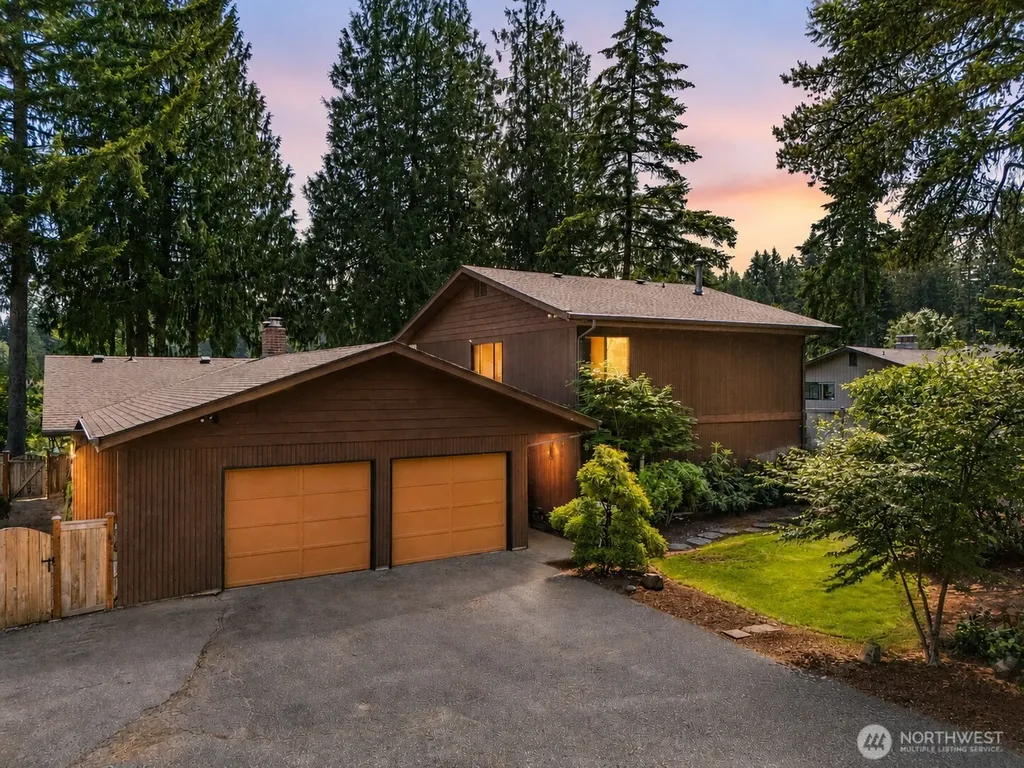 1822 Lakemoor Place SW Olympia WA 98512