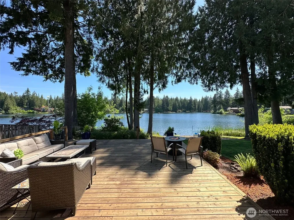 1822 Lakemoor Place SW Olympia WA 98512
