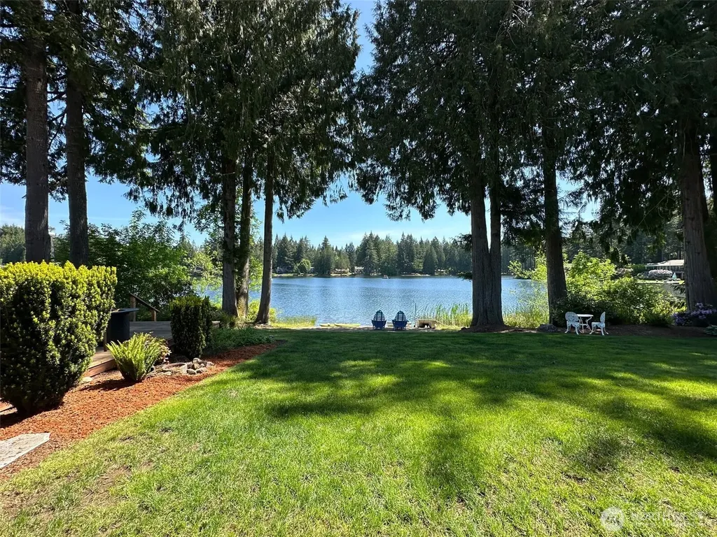 1822 Lakemoor Place SW Olympia WA 98512