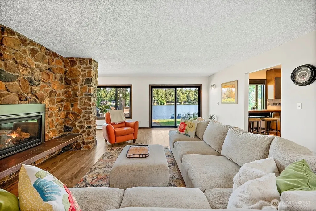 1822 Lakemoor Place SW Olympia WA 98512