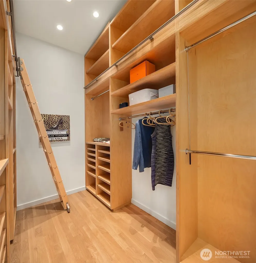 Mercer Island WA 98040