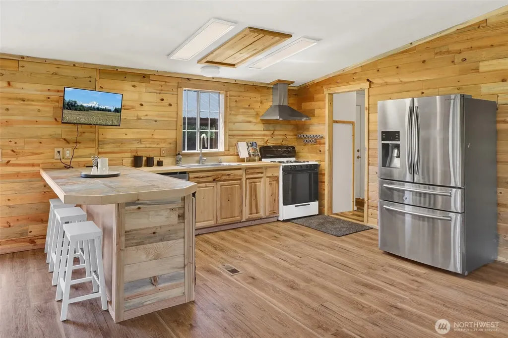 3070 Loomis Trail Road Custer WA 98240