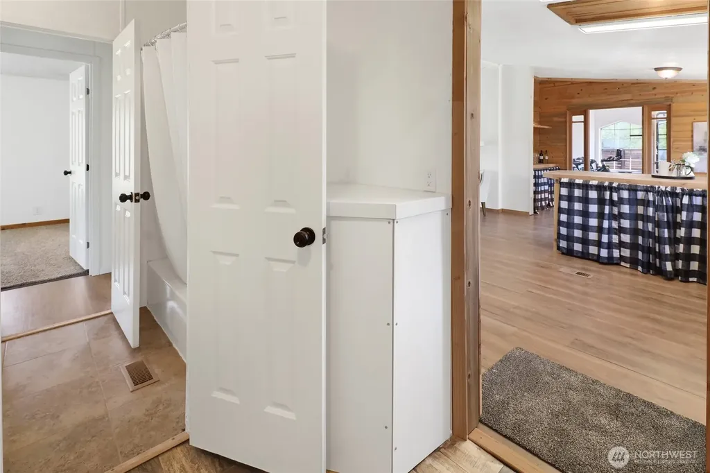 3070 Loomis Trail Road Custer WA 98240