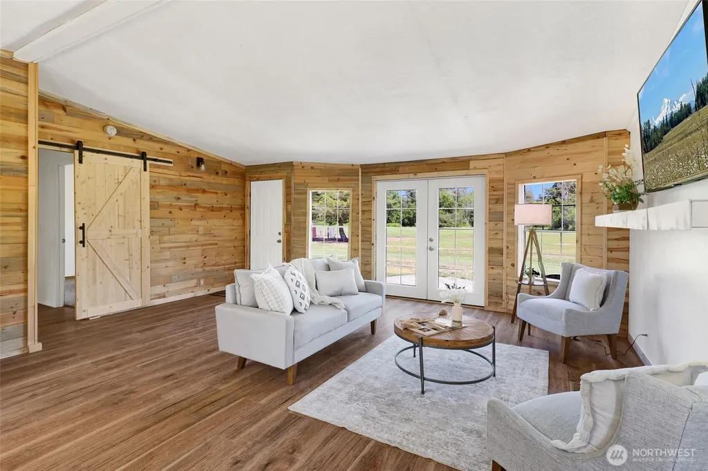 3070 Loomis Trail Road Custer WA 98240