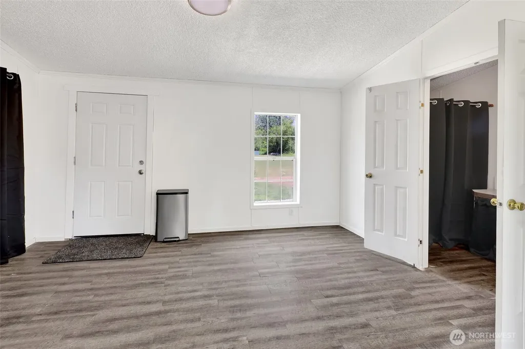3070 Loomis Trail Road Custer WA 98240