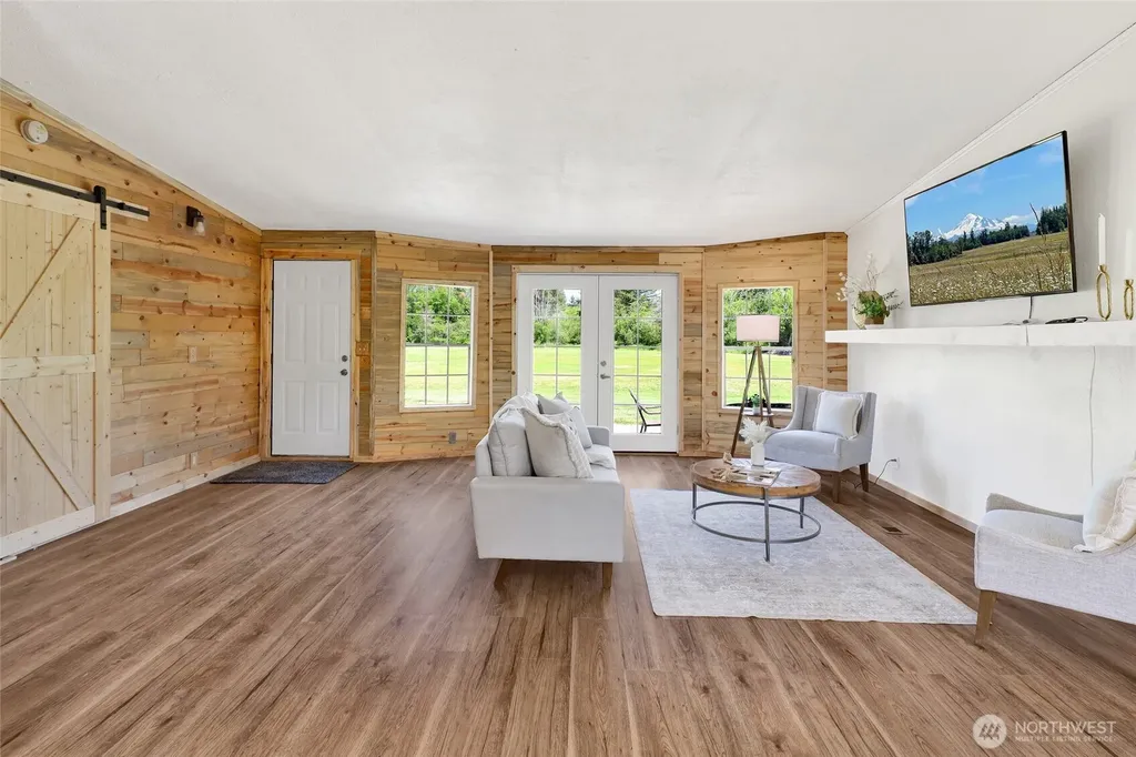 3070 Loomis Trail Road Custer WA 98240