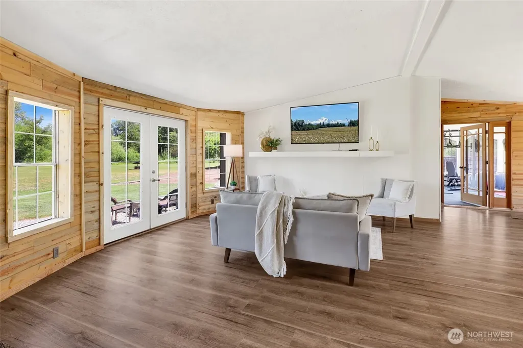 3070 Loomis Trail Road Custer WA 98240
