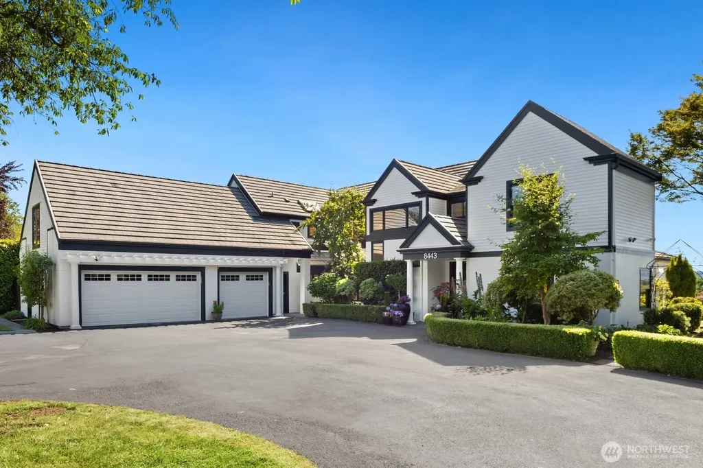 8443 NE 6th Street Medina WA 98039
