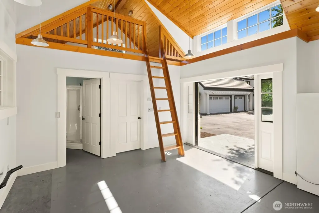 8443 NE 6th Street Medina WA 98039