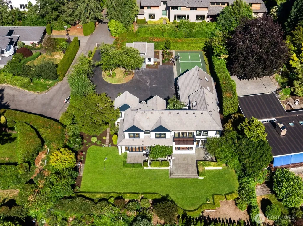 8443 NE 6th Street Medina WA 98039