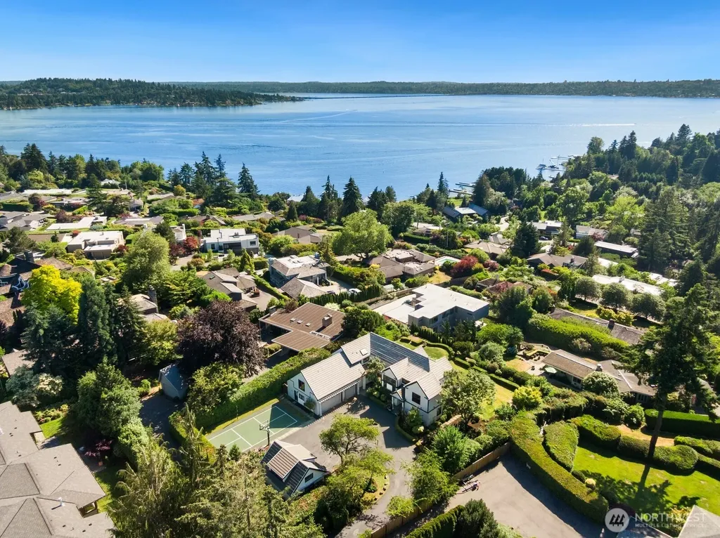 8443 NE 6th Street Medina WA 98039