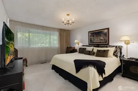 11186 Blue Pond Place NE Bainbridge Island WA 98110