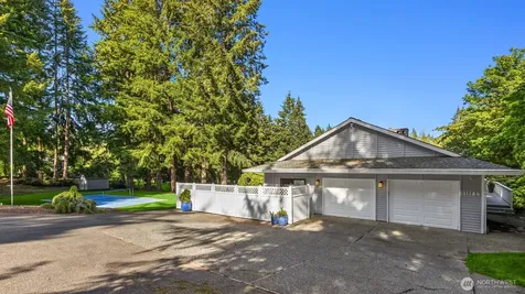11186 Blue Pond Place NE Bainbridge Island WA 98110