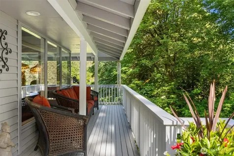 11186 Blue Pond Place NE Bainbridge Island WA 98110