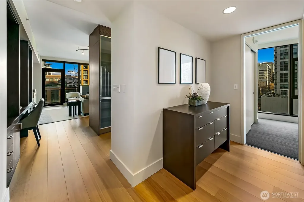 820 Blanchard Street Seattle WA 98121