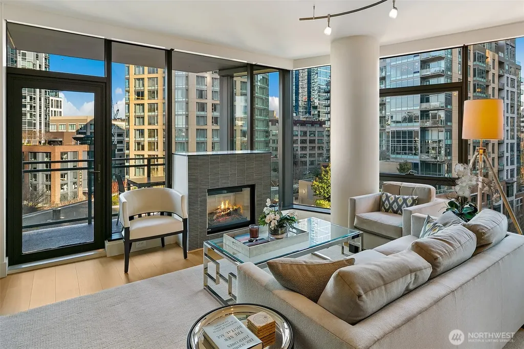 820 Blanchard Street Seattle WA 98121