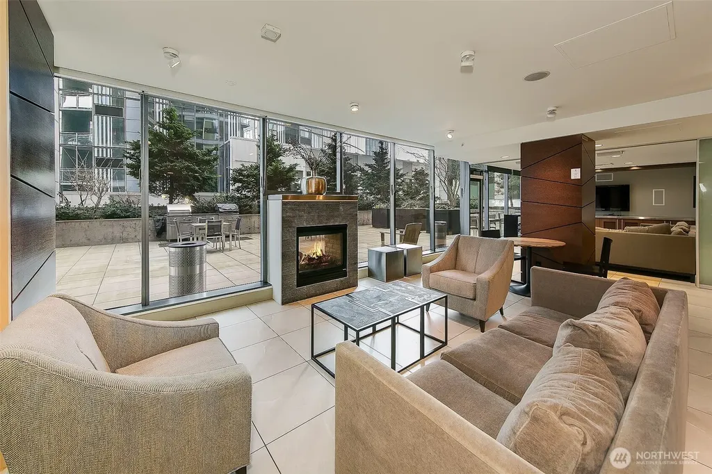 820 Blanchard Street Seattle WA 98121