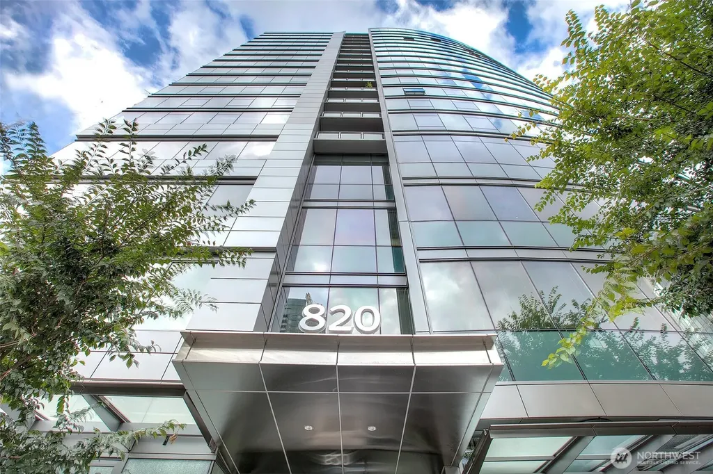 820 Blanchard Street Seattle WA 98121