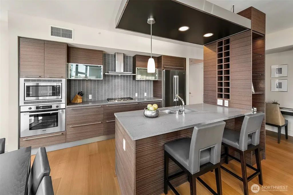 820 Blanchard Street Seattle WA 98121