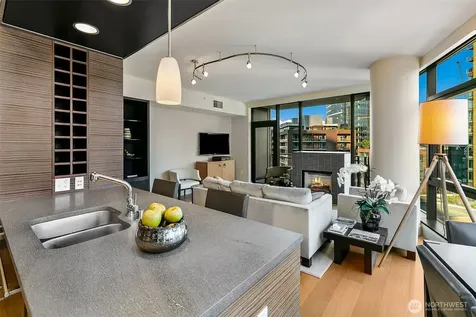 820 Blanchard Street Seattle WA 98121