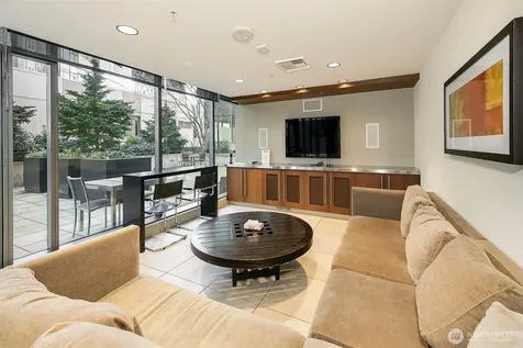 820 Blanchard Street Seattle WA 98121
