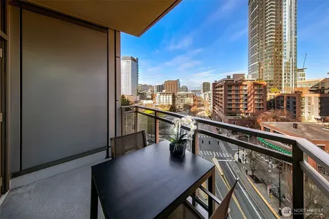 820 Blanchard Street Seattle WA 98121